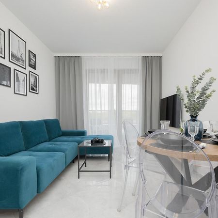Apartment With Balcony & Parking In Warsaw By Noclegi Renters Zewnętrze zdjęcie